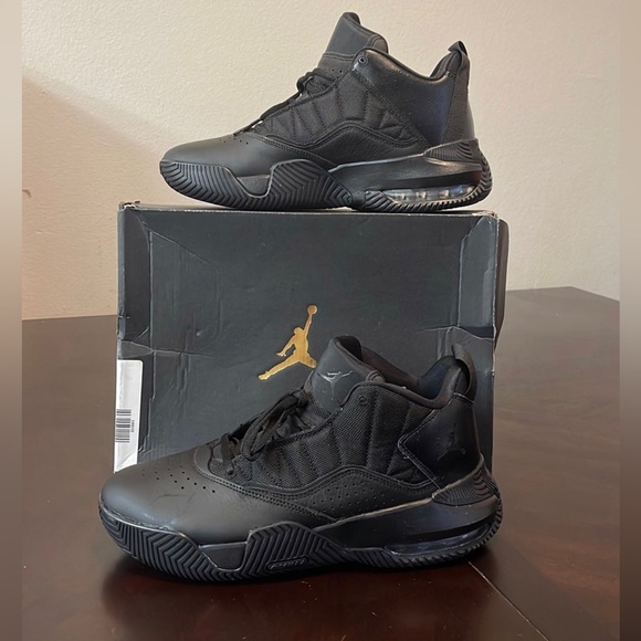 Jordan shoe bran new never worn it color black/back shoe - Picture 4 of 6